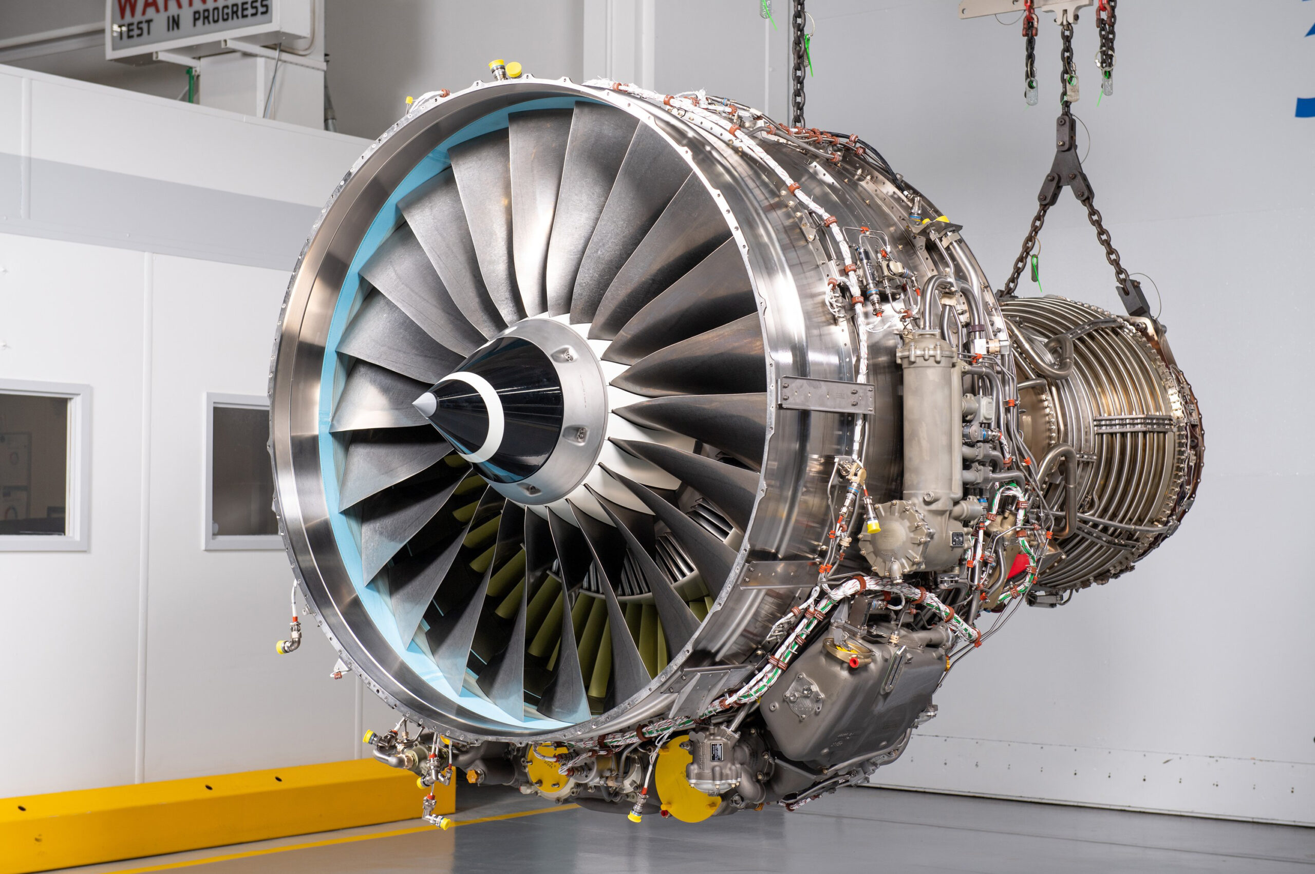 4000th V2500 engine